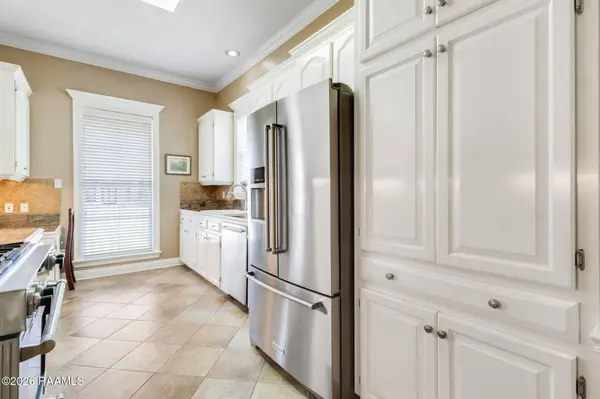 702 Terrell CT, New Iberia, LA 70563