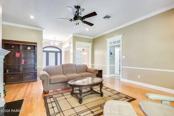 702 Terrell CT, New Iberia, LA 70563