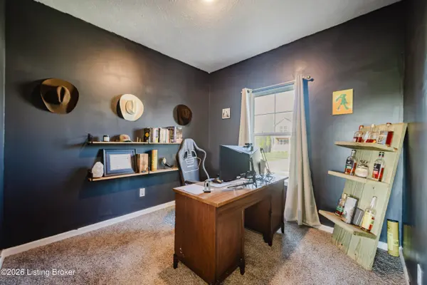 17020 Meander WAY, Louisville, KY 40245