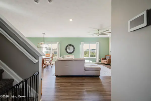 17020 Meander WAY, Louisville, KY 40245