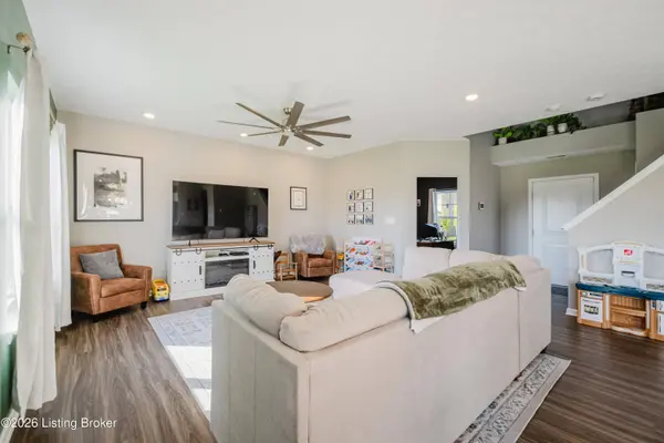 17020 Meander WAY, Louisville, KY 40245