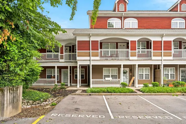 250 Crescent Hill Pl #APT 100, Louisville, KY 40206