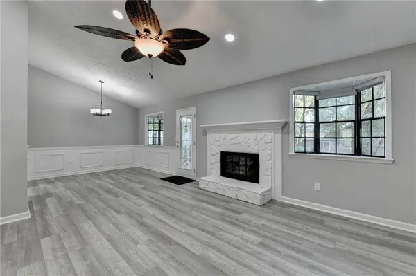 1122 Realm LN, Lawrenceville, GA 30044