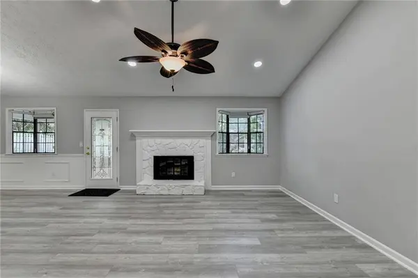 1122 Realm LN, Lawrenceville, GA 30044