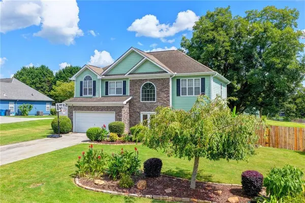 398 Beech Hollow TRL, Loganville, GA 30052
