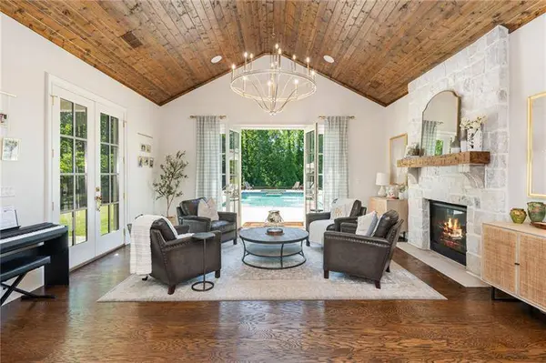 4184 Thompson Mill RD, Buford, GA 30519