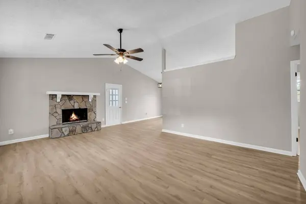 2848 Rocky Pointe WAY, Snellville, GA 30078