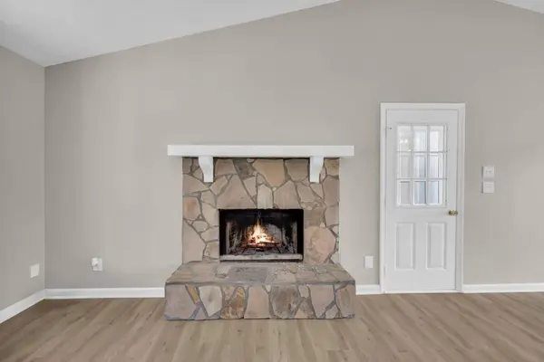 2848 Rocky Pointe WAY, Snellville, GA 30078