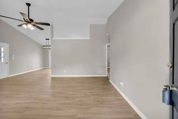 2848 Rocky Pointe WAY, Snellville, GA 30078