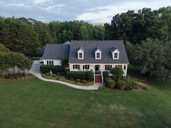1825 Skelton RD, Hoschton, GA 30548