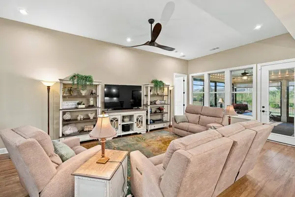 442 Huron LN, Hoschton, GA 30548