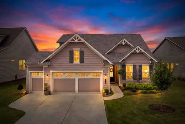 442 Huron LN, Hoschton, GA 30548