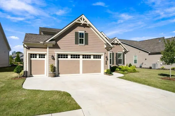 442 Huron LN, Hoschton, GA 30548