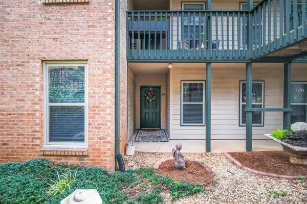 204 Brittany CT