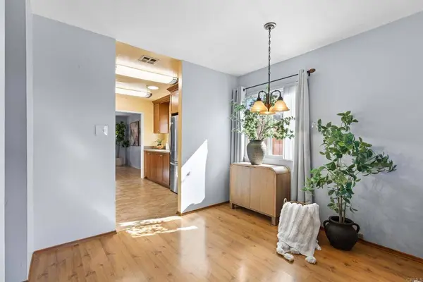 122 E Palomar ST, Chula Vista, CA 91911