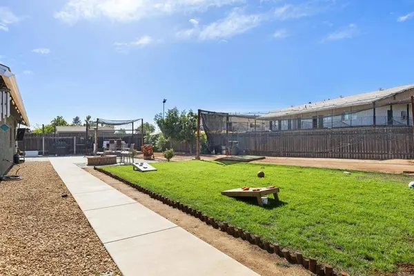 2150 Beartrap PL, Escondido, CA 92027