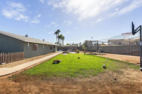 2150 Beartrap PL, Escondido, CA 92027