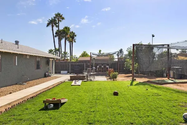 2150 Beartrap PL, Escondido, CA 92027