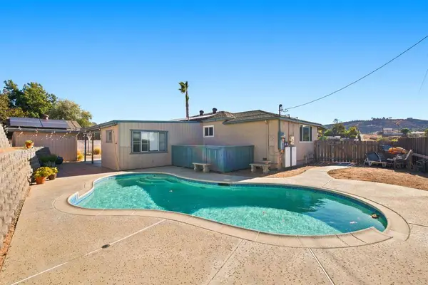 12038 Los Amigos WAY