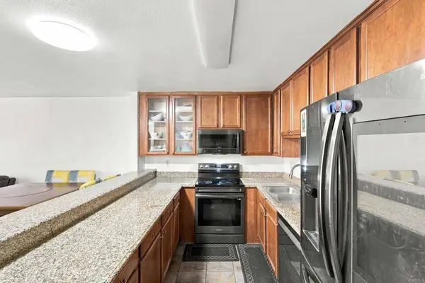 3030 Suncrest DR #106