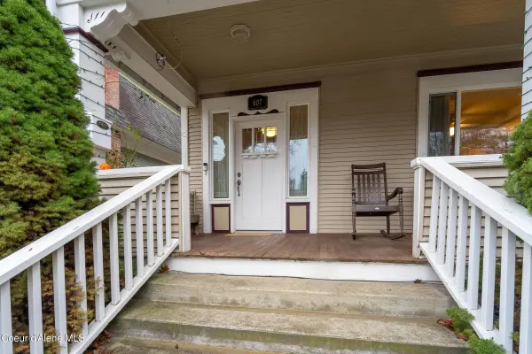 607 N 7th ST, Coeur d'Alene, ID 83814