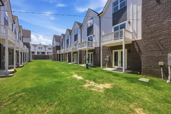 5706 Sofias CIR, Chattanooga, TN 37411