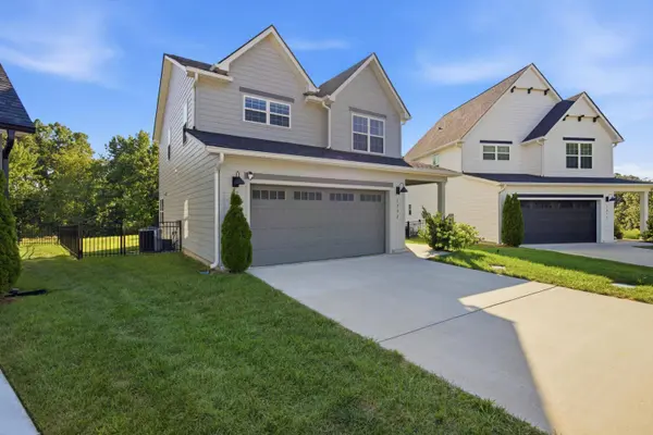 5202 Blue Harbor LN, Chattanooga, TN 37416