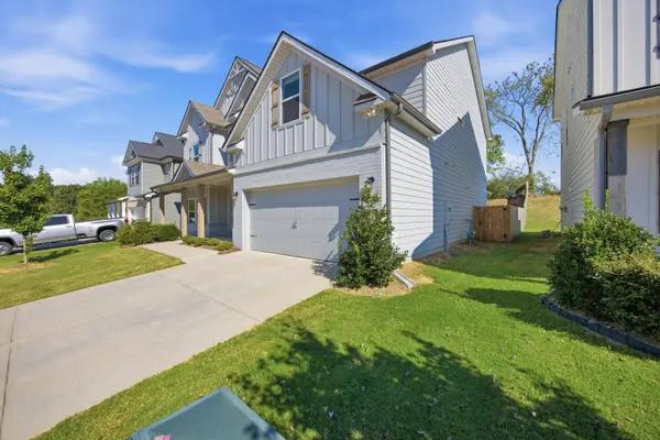 2256 Firelight WAY, Ooltewah, TN 37363
