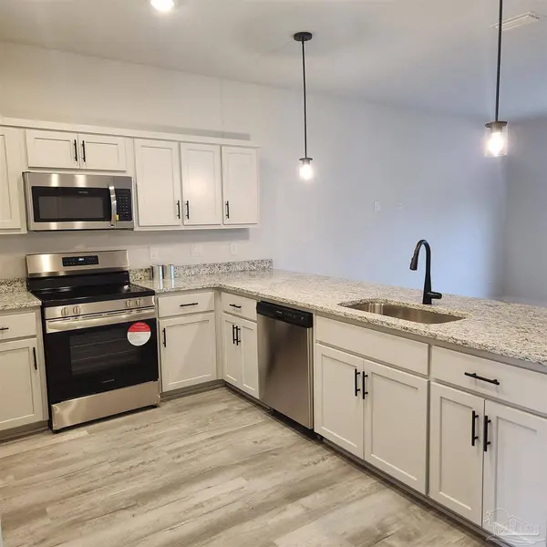 5514 Lexlee Blvd, Pensacola, FL 32526