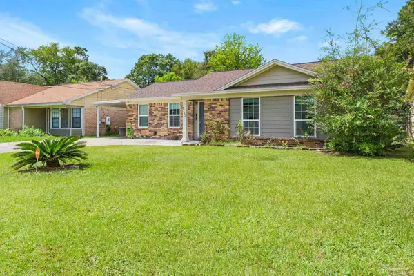 5791 Graymont Ln, Pensacola, FL 32526