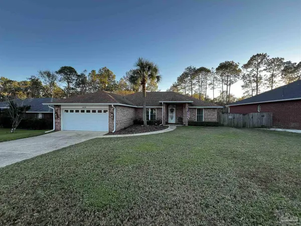 1659 Condor Dr, Cantonment, FL 32533