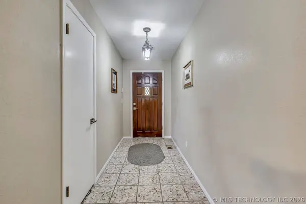 3852 S 98th East Avenue, Tulsa, OK 74146