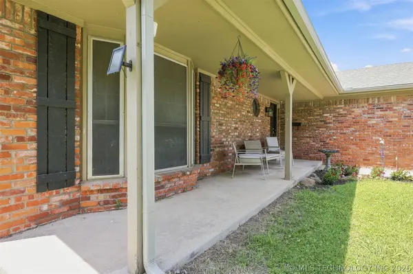 3852 S 98th East Avenue, Tulsa, OK 74146