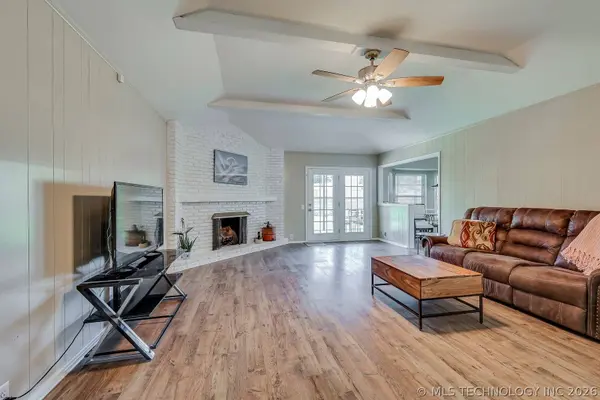 3852 S 98th East Avenue, Tulsa, OK 74146