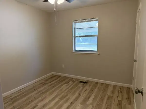 18559 E 3rd ST, Tulsa, OK 74108