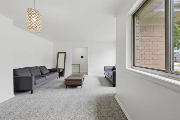 8173 E 31 PL, Tulsa, OK 74145