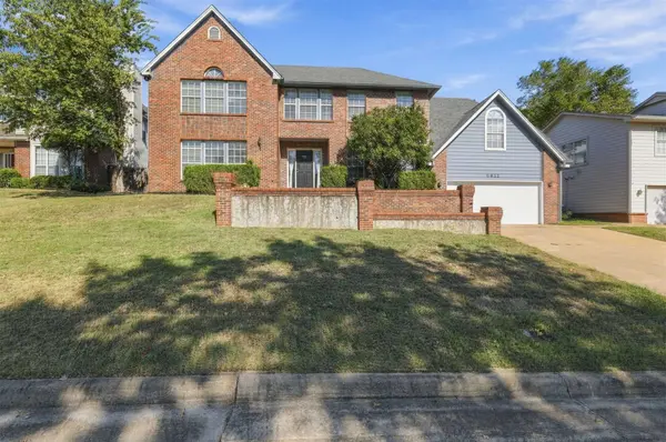 6811 E 65th PL