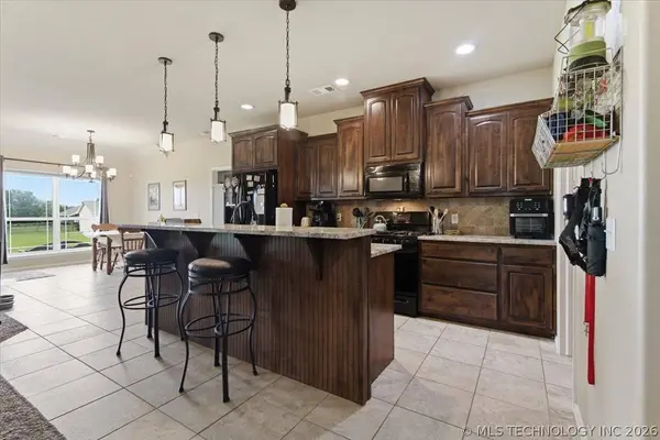 30104 Gale AVE, Inola, OK 74036