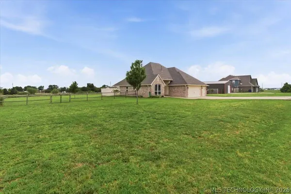30104 Gale AVE, Inola, OK 74036