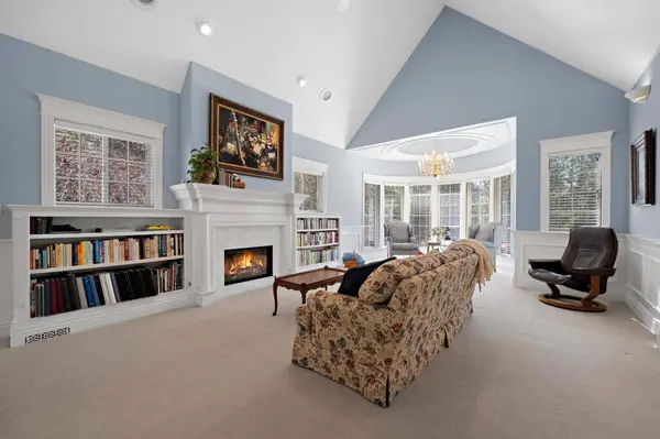 25929 E Idaho Pines Ln, Newman Lake, WA 99025