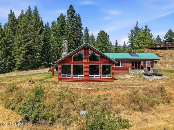 15504 Osprey Ln, Newman Lake, WA 99025