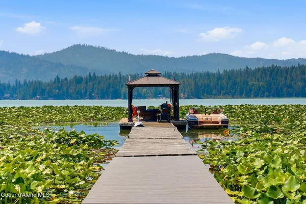 15504 Osprey Ln, Newman Lake, WA 99025