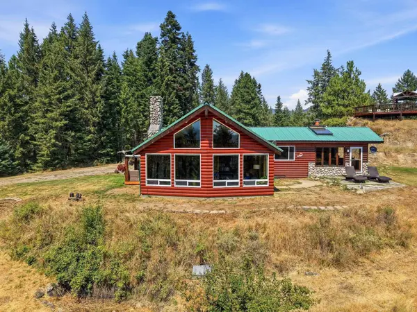 15504 N Osprey Ln, Newman Lake, WA 99025