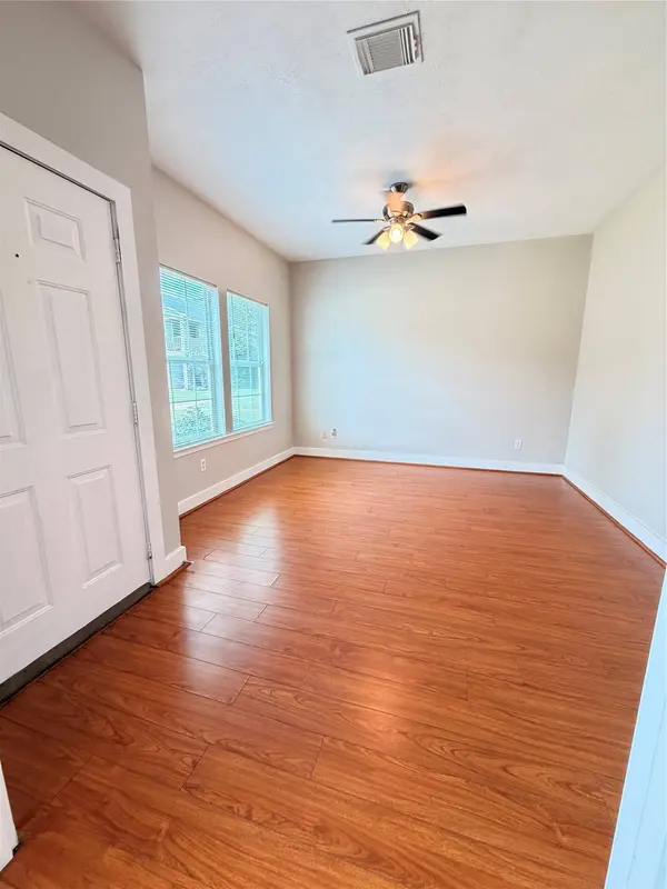 11720 Chanteloup DR, Houston, TX 77047