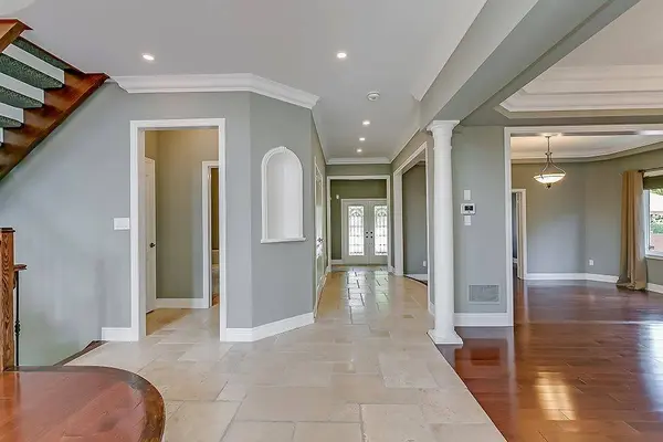1510 Arrowhead RD, Oakville, ON L6H 7V6