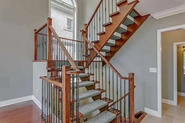 1510 Arrowhead RD, Oakville, ON L6H 7V6