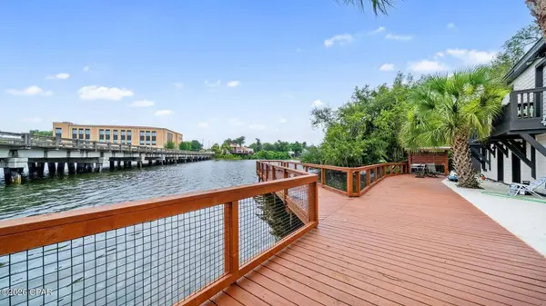 401 Massalina DR, Panama City, FL 32401