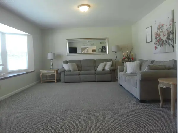 6117 Rutland DR, Carmichael, CA 95608