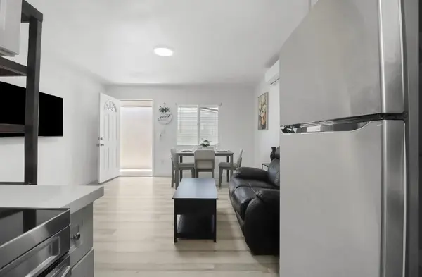 12024 208th St #1, Lakewood, CA 90715-1508