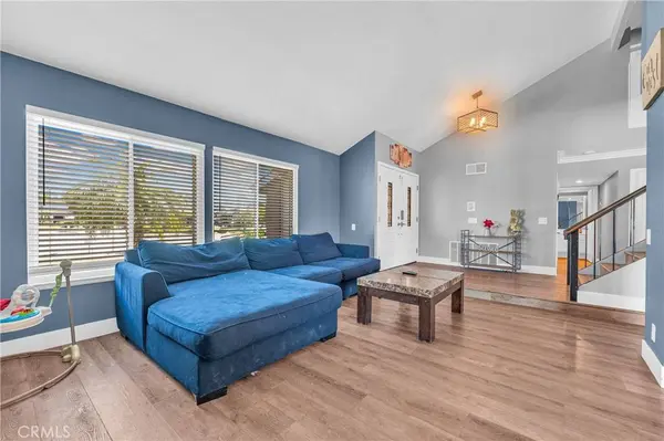 1716 Greenview AVE, Corona, CA 92878